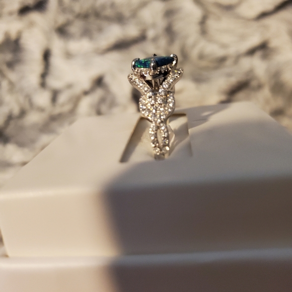 Ladies ring - Picture 4 of 10